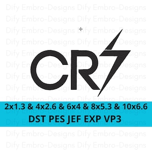 以下が含まれることがあります： 「CR7」の文字と稲妻の白黒刺繍デザイン。デザインは、2x1.3インチ、4x2.6インチ、6x4インチ、8x5.3インチ、10x6.6インチの複数のサイズでご利用いただけます。デザインは、DST、PES、JEF、EXP、VP3の形式でご利用いただけます。