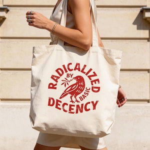 以下が含まれることがあります： クリーム、ライトグレー、ダークグレーの3色の、つや消し仕上げの陶器製マグカップのセット。 各マグカップはシンプルでミニマリストなデザインで、コーヒーや紅茶に最適です。