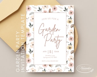 Könnte beinhalten: Eine florale Einladung zu einer Gartenparty. Die Einladung hat einen weißen Hintergrund mit einem Rand aus rosa und gelben Blumen, Blättern und Federn. Der Text lautet "Join us for a Garden Party" mit Datum und Uhrzeit der Veranstaltung, der Adresse und den RSVP-Informationen.