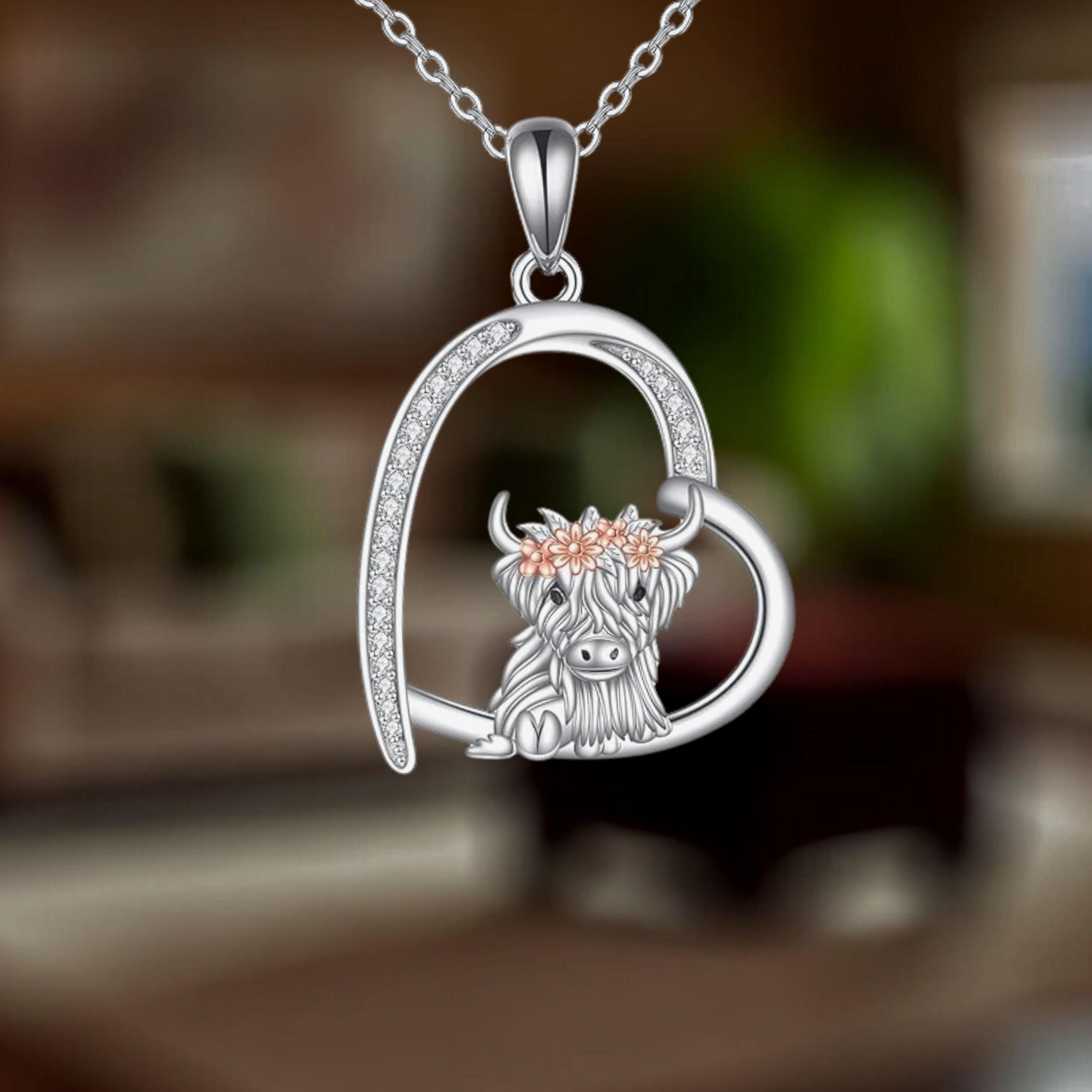 Collana con sagoma di mucca in argento sterling