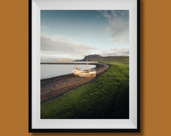 Shipwreck Iceland Print, Iceland Landscape Photography, Iceland Wall Art, Iceland Wall Decor, Coastal Iceland Photo, Iceland Travel Poster