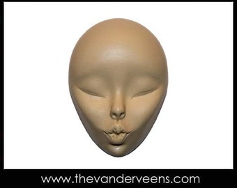 Mold No.178 (Face-High cheek bone with kissing) by Veronica