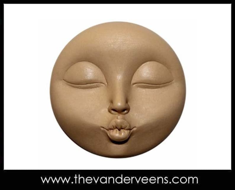 Mold No.188 (Full moon Face with kissing) by Veronica image 1