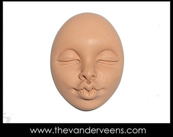 Molde No.14 (Para Willow Face-Female con besos) por Veronica Jeong