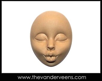 Molde No.204 (cara con besos) por Veronica Jeong