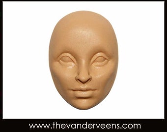 Mold No.220 (High-cheekbone Face) by Veronica Jeong