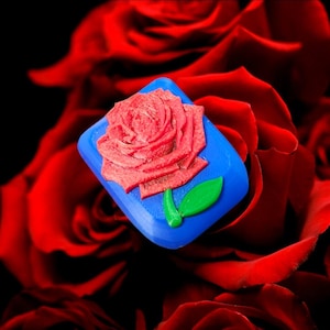 Nature: The Rose Insulin Pod Cover for the Tubeless Insulin Pod (ROSE1-OP5C)