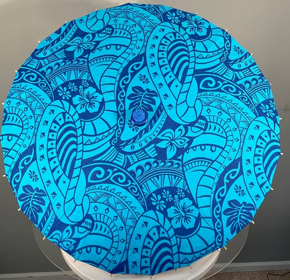 Blue Polynesian parasol