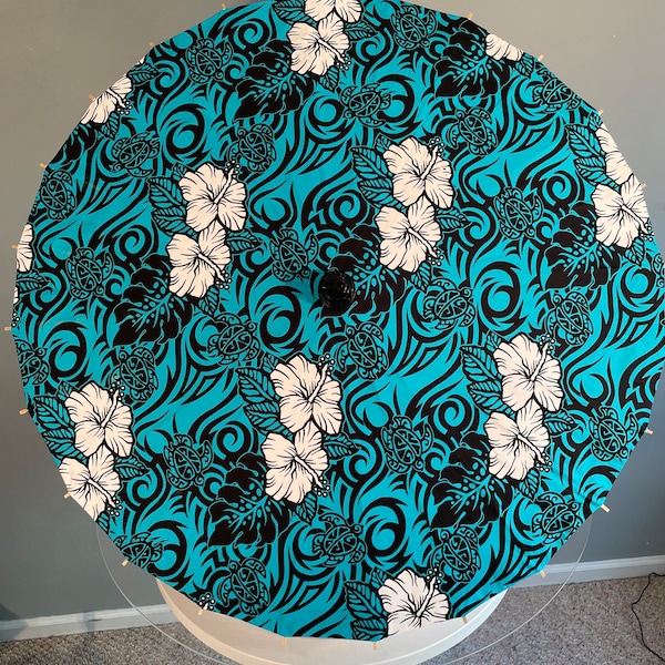 Polynesian design parasol