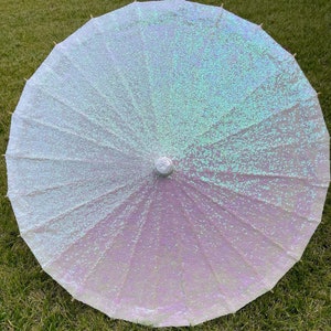 White opalescent small sequin parasol