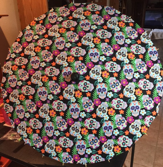 Tropical sugar skulls parasol