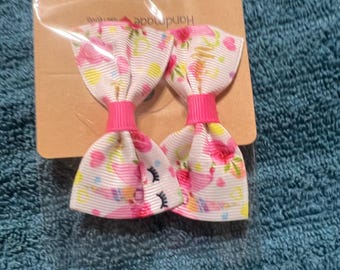 Lazo para el cabello con pinza de cocodrilo y diseño floral