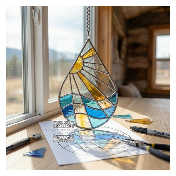 Sun and Ocean Drop Stained Glass Pattern