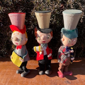 Vintage Set of (3) 1950’s Japan Felt Carolers With Moving Eyes & Wire Legs