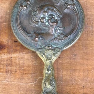 Antike Jugendstil Hand Messing Repousse Victorian Lady Kosmetikspiegel