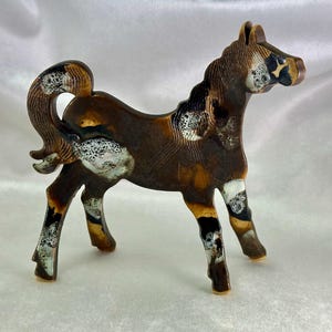 Figura de caballo pinto de cerámica vintage de Vlodek Tydor, Canadá, firmada y rara