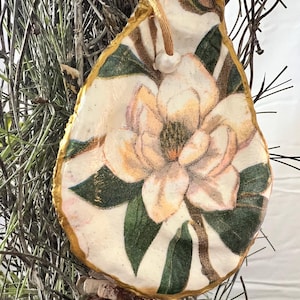 Magnolia Oyster Ornament