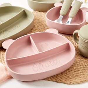 パーソナライズされたシリコン製離乳食セット、刻印入りシリコン製ベビープレート、幼児向け漫画離乳食セット、名前入り授乳セット クリスマス