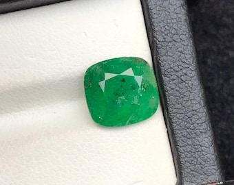 3.20 CT Vivid Green Emerald Gemstone Natural Emerald Stone , Cushion Cut Emerald For Ring , Emerald Loose Gemstone