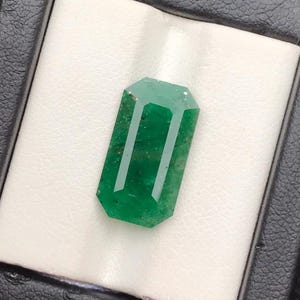 5.20 CT Emerald Gemstone Natural Emerald Stone, Vivid Green Emerald , Emerald For Jewelry , Emerald Loose Gemstone , May Birthstone