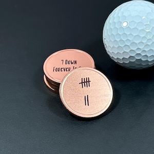 Koperen golfmarkering Zevende verjaardag cadeau-idee Gepersonaliseerd cadeau Speciale aandenken Ballmarker Custom gegraveerd Tally Design-accessoire