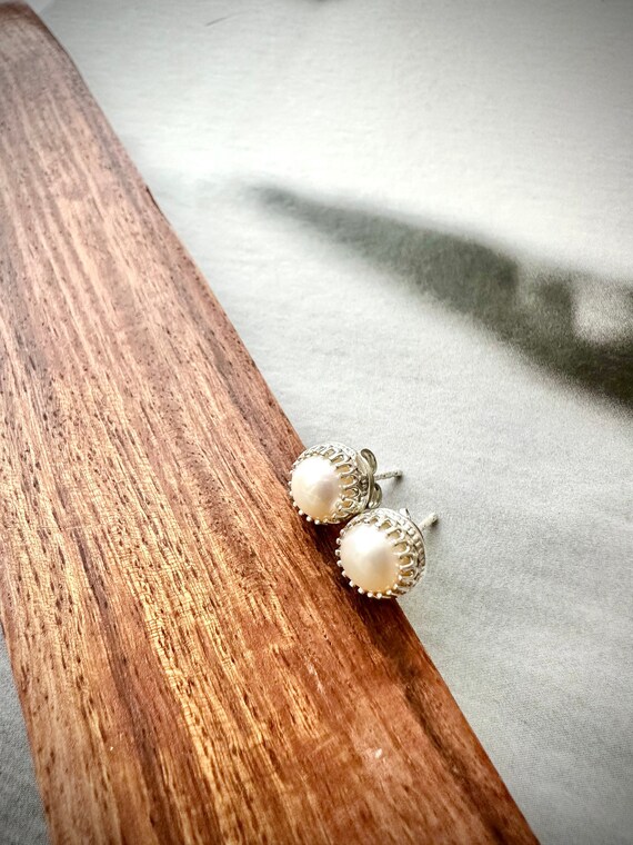 Pearl Post Earrings Pearl in Silver Bezel Set Earrings. Fresh Water White Pearl Stud Earrings Elegant Pearl Earrings Stylish Pearl Studs Etsy