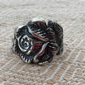 Vintage Silver Plated Flower Ring: Repurposed Spoon Jewelry