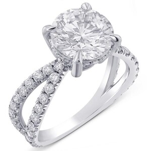 Round Cut Twisted Shank Engagement Ring with Lab Grown Excellent Diamond R280lg image 1