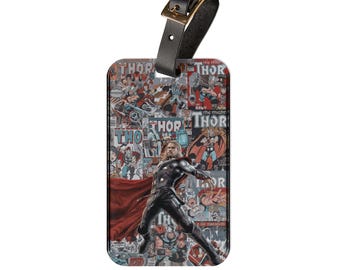 Etiqueta de equipaje inspirada en el cómic de Thor / Accesorio de viaje de superhéroe, regalo geek, etiqueta para amantes de los cómics, identificador de equipaje único, productos de Thor