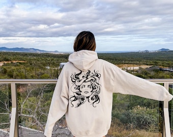Medusa ormansikte hoodie, grekisk mytologi hoodie, ormhuvudhäxhoodie, mytologi hoodie, häxkvinna hoodie, estetisk hoodie