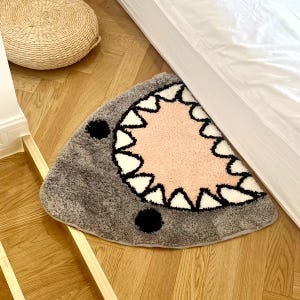 Gray Kawaii Tufted Shark Bathroom Mat Soft Cartoon Padded Carpet with Anti-Slip Doormat Rug for Home Nursery Decor Flocking Plush Floor Mat