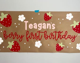 Bannière en papier brun peinte à la main pour le premier anniversaire des baies