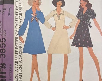 Patrón de costura vintage sin cortar de McCall's, modelo 3855, para vestidos de mujer con cintura imperio, talla 10.