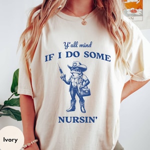 Funny Nurse Shirt, Retro Western Registered Nurse T-Shirt, Gift for Nurse, Cowboy Frog Graphic Shirt for Men Male Nurse, Nursing Life Shirt