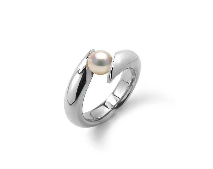 ONDE Bypass ring with tension set cultured white pearl in Stainless Steel by Taormina Jewelry