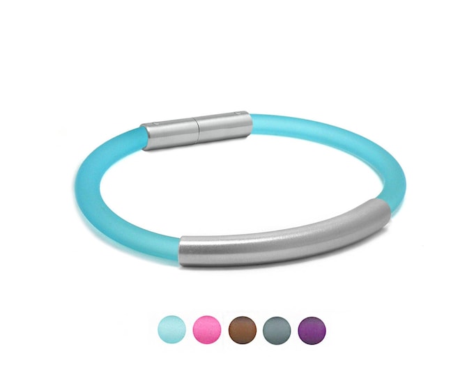 FROSTED colored tubular 5mm rubber bracelet with curved element & bayonet twist clasp in stainless steel by Taormina Jewelry