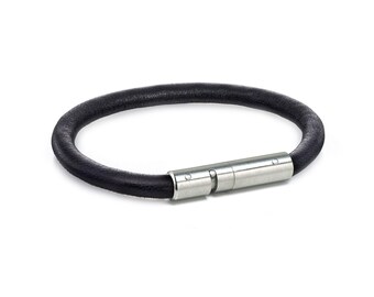 5mm casual black leather bracelet bayonet barrel clasp by Taormina Jewelry