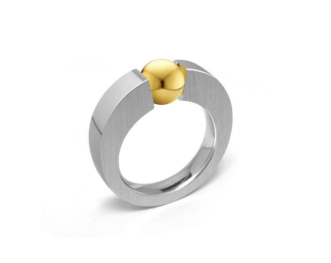 ABBRACCI Two tone flat mounting ring with tension set Gold Sphere in stainless steel by Taormina Jewelry