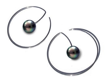 Black Pearls Wire Round Earrings Design Stainless Steel by Taormina Jewelry