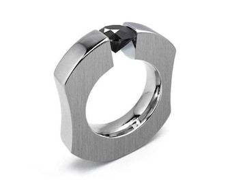 ABBRACCI ergonomic ring with tension set Black Diamond in stainless steel