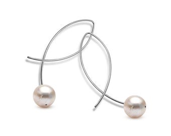 Curved Threader Hoop Earrings | Floating Baroque White Pearl & Stainless Steel Wire | Filo Design
