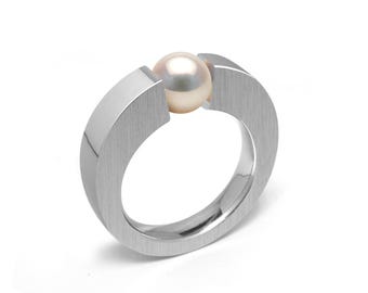 ABBRACCI Two tone flat mounting ring with tension set white pearl in stainless steel