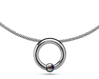 LUNA round tubular pendant with tension set Black Pearl on a cable choker in stainless steel