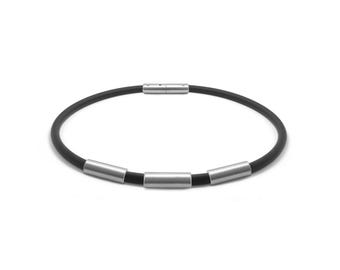 Tubular 4mm black rubber necklace with 3 stainless steel tubes elements