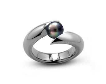 ONDE Bypass ring with tension set cultured black pearl in Stainless Steel