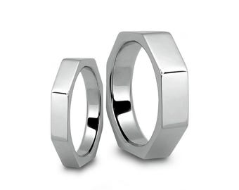 DADO octagonal faceted band ring in stainless steel