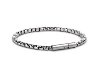 Box Chain Bracelet 4mm | High Precision Twist Bayonet Clasp | Stainless Steel Minimalist Design