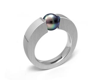 ABBRACCI Two tone flat mounting ring with tension set black pearl in stainless steel