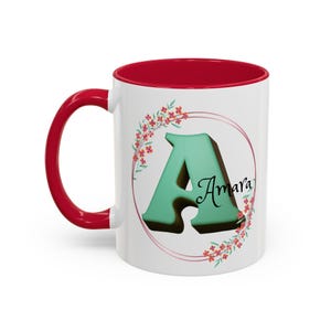 Caneca de café com monograma floral, caneca com nome e inicial, presente para ele ou ela, caneca com design de alfabeto, caneca personalizada, xícara de café personalizada para mulheres