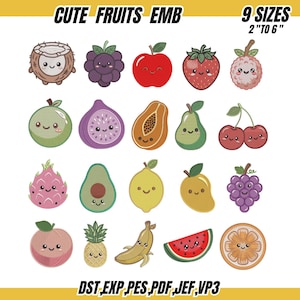 Op de afbeelding: Een digitale collectie van negentien geborduurde fruitontwerpen met lachende gezichtjes, waaronder kokosnoot, braam, appel, aardbei, lychee, guave, vijg, papaja, peer, kersen, dragonfruit, avocado, citroen, mango, druiven, perzik, ananas, banaan, watermeloen en sinaasappel. Tekst CUTE FRUITS EMB, 9 SIZES 2 TO 6, en bestandsformaten DST, EXP, PES, PDF, JEF, VP3.
